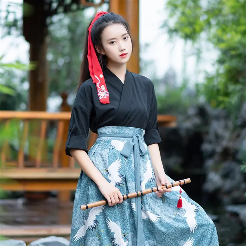 Robe Japonaise Traditionnelle 'Yakuta' - Image 3