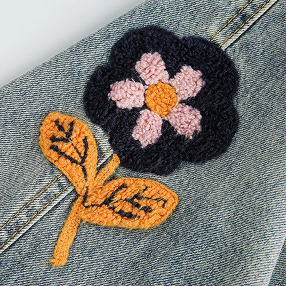 Short en Jean Brodé - 刺繍 - Image 4